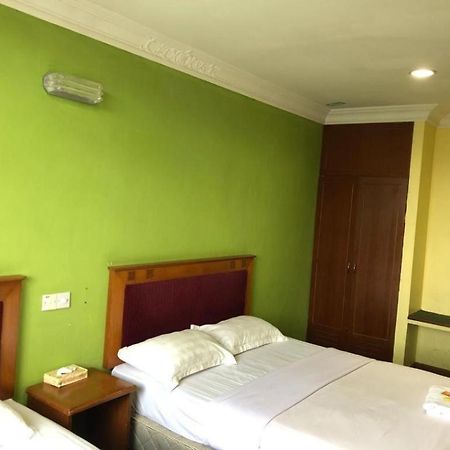 Hotel Perdana Лавас Экстерьер фото